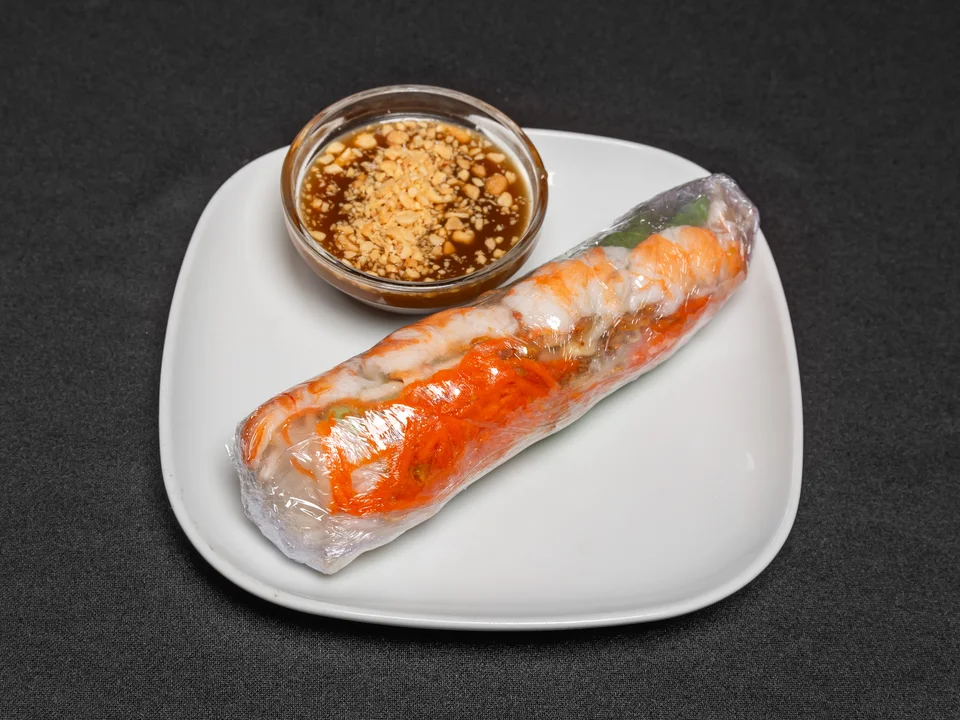 Rouleau de printemps aux crevettes et sa sauce